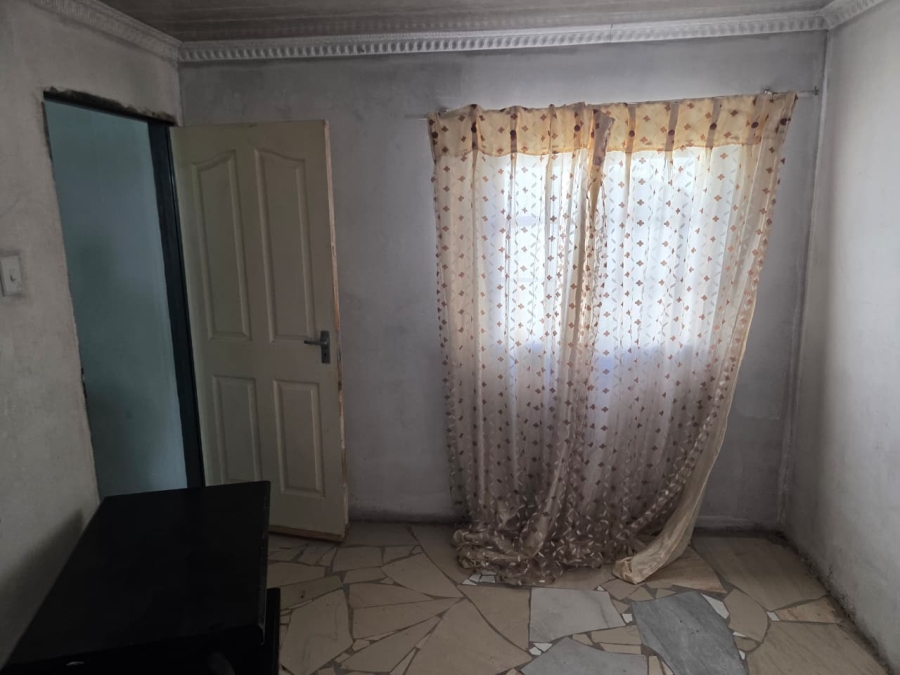 5 Bedroom Property for Sale in Rocklands Free State